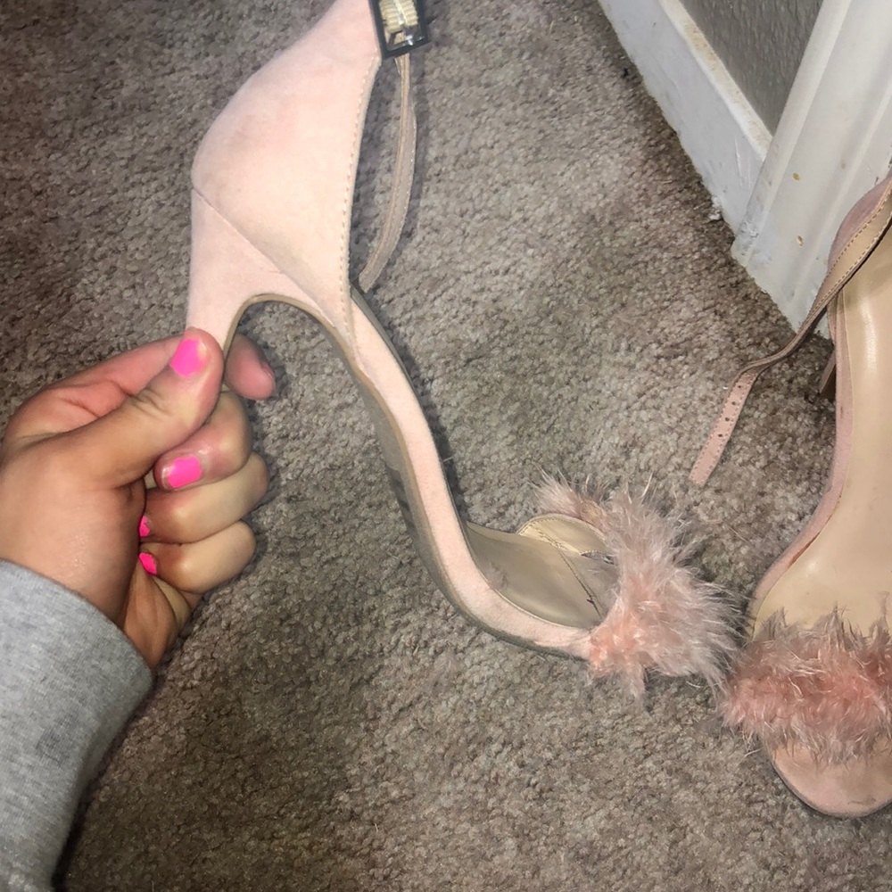 Pink fluffy heels - Picture 2 of 3